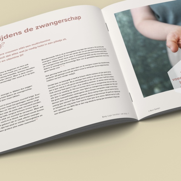 Folders & brochures